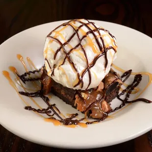 Rockslide Brownie, topped with Ice cream, caramel &amp; chocolate