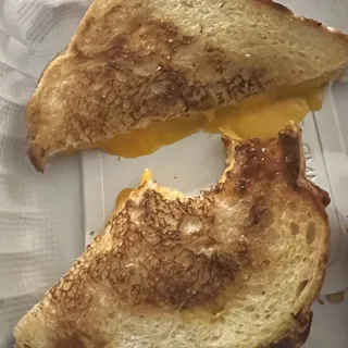 Grilled Cheesehead and Chili