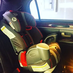 Forward dacing car seat
