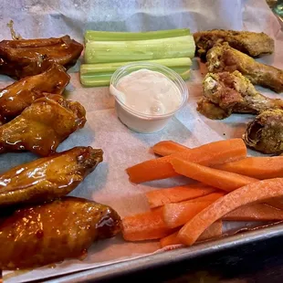 Lemon pepper + mango habanero. I would've liked it more spicy but I eat psychotic spicy foods so take that with a grain of salt.