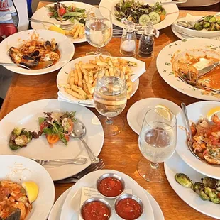 3 people shared 1 cioppino and salad