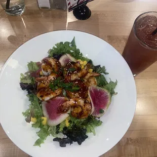 korean bbq salad with shrimp, margarita