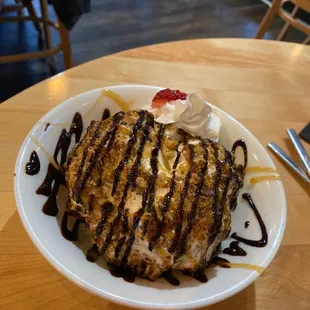 Walnut ball Ice Cream Sundae