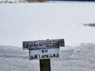 Lake Paradise Resort