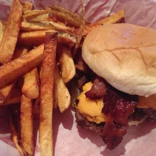 Delicious bacon cheeseburger.