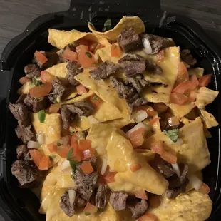 Steak nachos