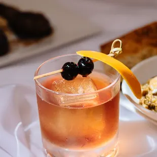 drink, oysters and mussels