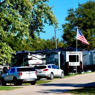 Full service water electric &amp; Sewer pull-through site 30 and 50amp.