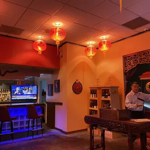 Bar and entrance area