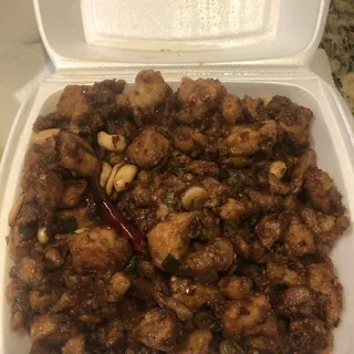 Kung Pao Chicken*
