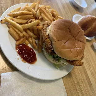 Chicken sandwhich with fries