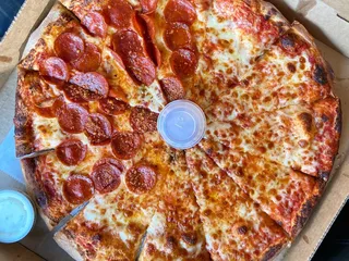 Carlesi's Restaurant & Pizza