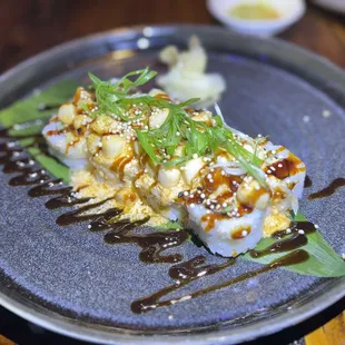 Wandee Volcano roll