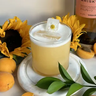 Apricot sour