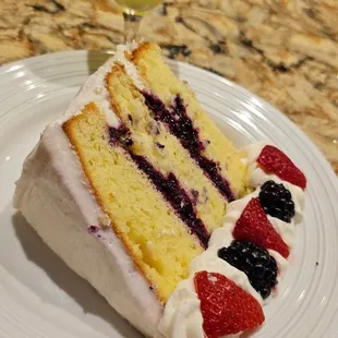 Lemon raspberry cake