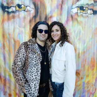 Great murals and photo op spots for you and your friends and loved ones!