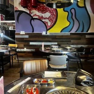 sushi and sashimi, interior
