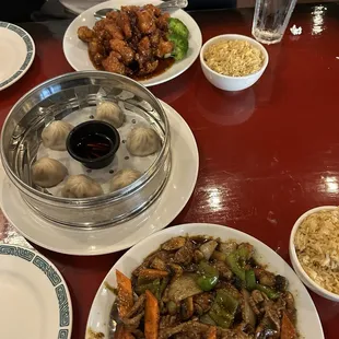 Pepper Steak/Soup Dumplings6/General Tsos Chicken/