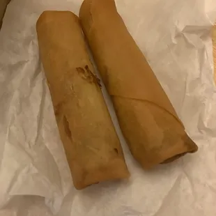 2 Pieces Vegetable Egg Rolls