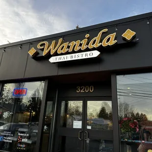 Wanda Thai entrance