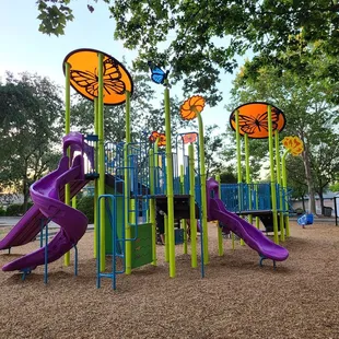 How pretty! The kids will love it here!