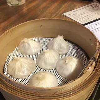 Pork Xiao long Bao (soup dumpling)