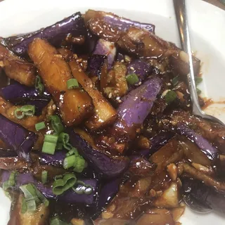 V Eggplant in Spicy Garlic Sauce