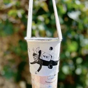 Soft opening promo: FREE Red Bean Jelly Milk if you follow Wanpo on IG or FB.