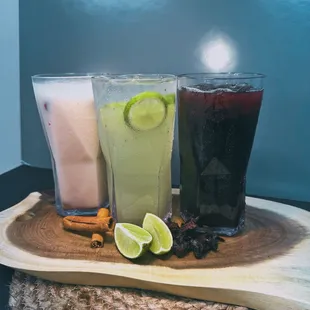 Agua Fresca - 32 Oz. Jamaica Horchata  Pepino-limón, chia