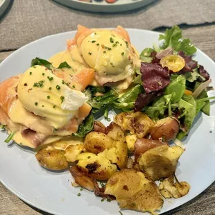 Smoked Salmon Eggs Benedict