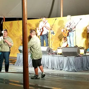 Maunalua at Kona Nui Nights