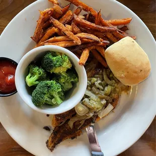 Blackened catfish, sweet potato fries and broccoli.