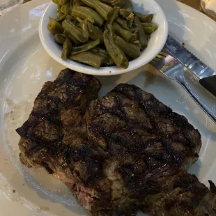 12 oz ribeye and green beans - really nice!