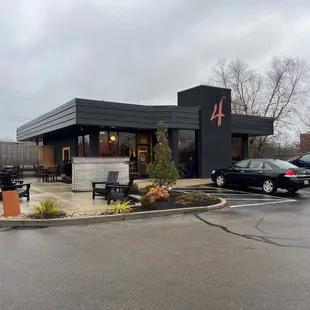 the exterior of a restaurant