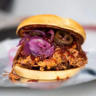 Pulled pork with pickled red onions