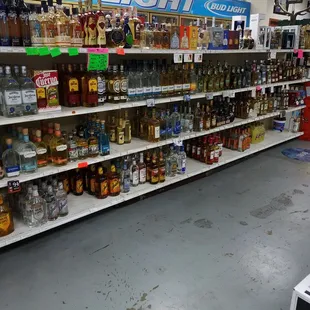 WAREHOUSE LIQUOR STORES