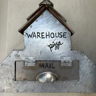 Warehousemailbox #laverne #warehousepizza #ulv #vexsens