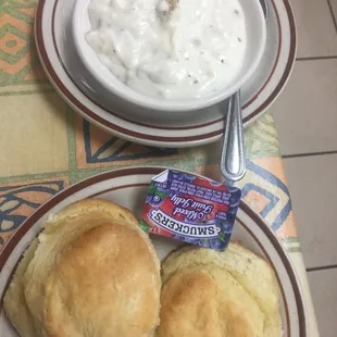 Biscuits n gravy