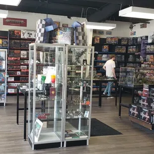 Left side entry of the shop with Age of Sigmar and 40k sets