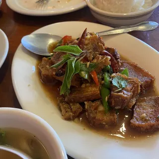 Kaprao Crispy Pork