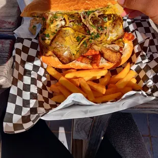 Chicharrón sandwich