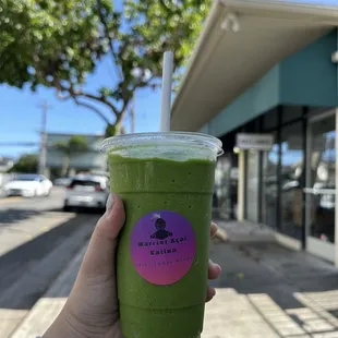 Tropical Kale Smoothie