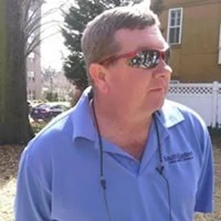 Mike M.