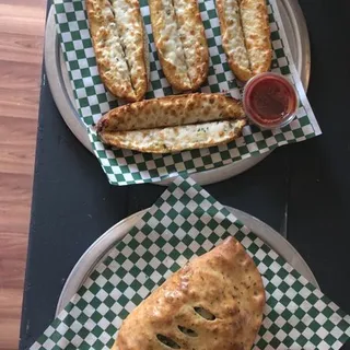 Supreme Calzone