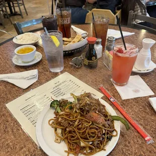 noodle soup, ramen, noodle dish, noodles, ramen and noodles, food