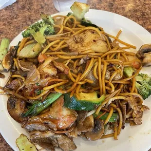 food, ramen and noodles