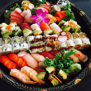 Sushi,Sashimi and Maki Platter