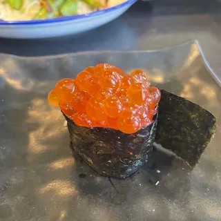 Ikura Nigiri