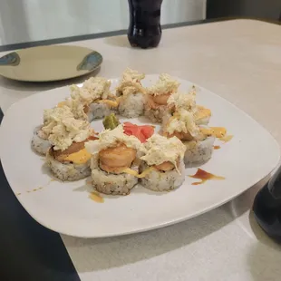 Asian pimp specialty roll