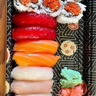 Deluxe Nigiri Sushi dinner